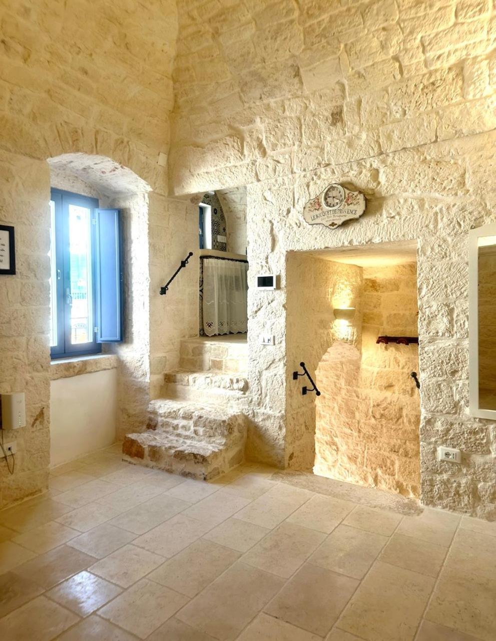Suite La Petra Ceglie Messapica Exteriör bild