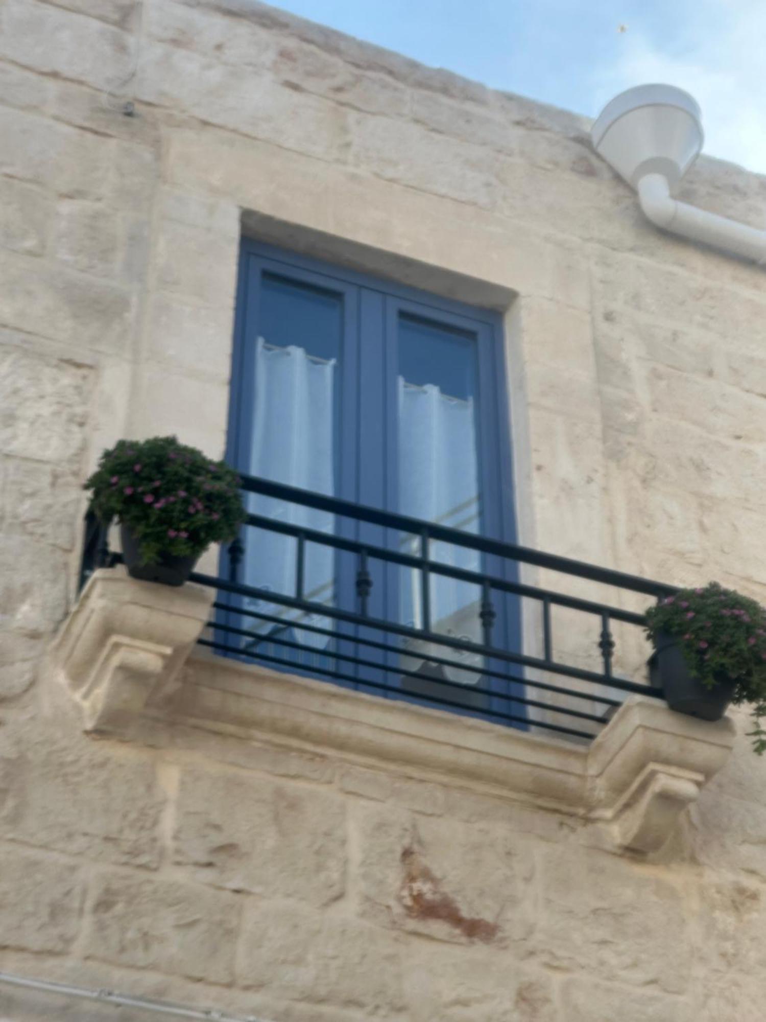 Suite La Petra Ceglie Messapica Exteriör bild